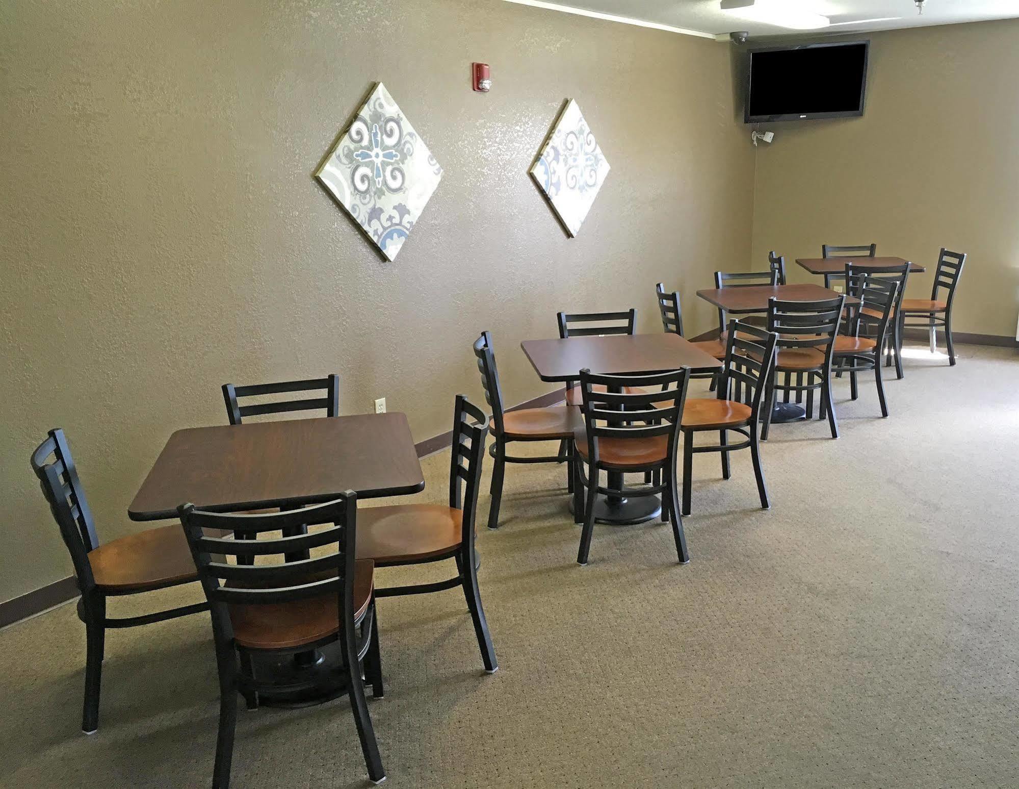 Americas Best Value Inn Smackover Exterior foto